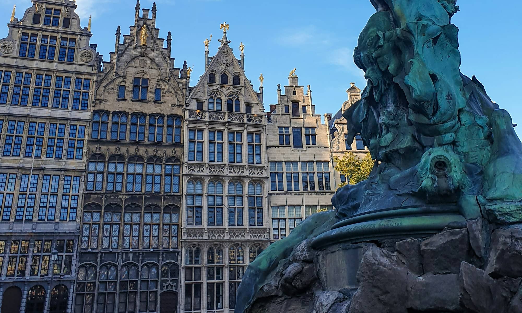 Koeriersdienst Antwerpen voor haven, industrie en diamantwijk