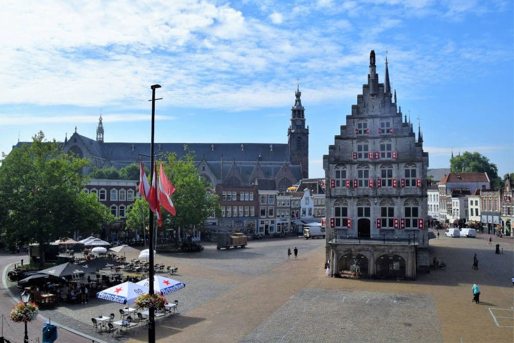 Koerier vanuit Gouda: Centraal Knooppunt